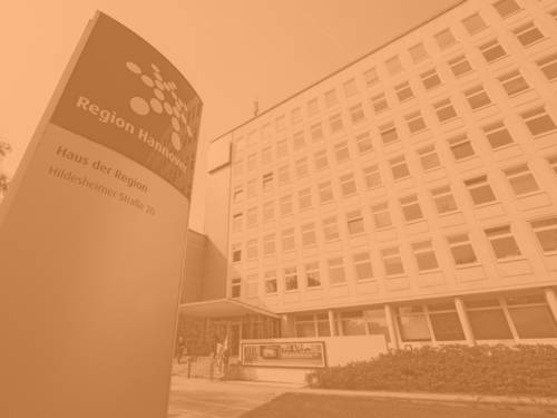 Regionshaus, von Dezernatsfarbe überlagert