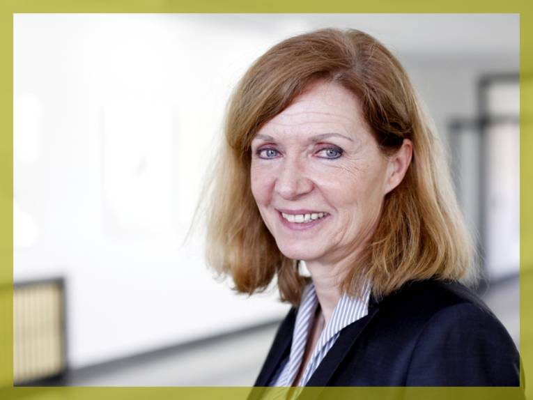 Dr. Andrea Hanke